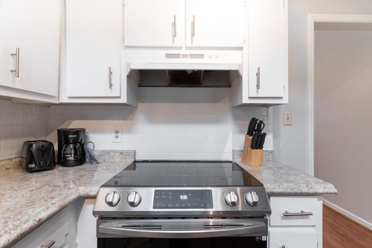 Sunny Sweetheart-Front Apartment Near Riverwalk Columbus Luaran gambar