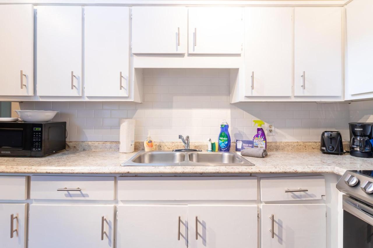 Sunny Sweetheart-Front Apartment Near Riverwalk Columbus Luaran gambar